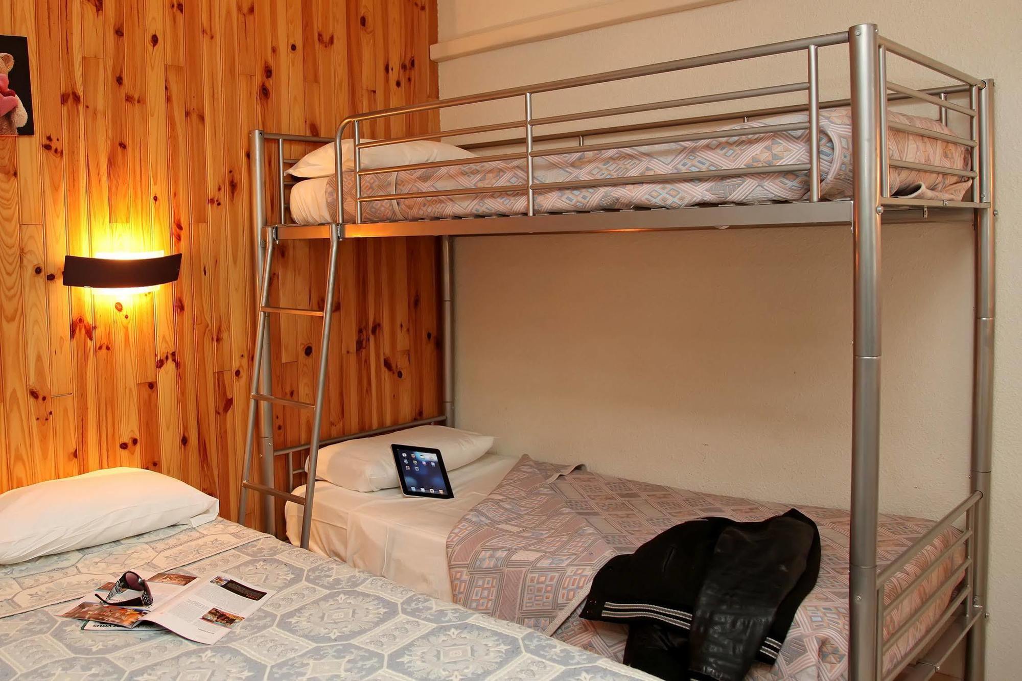 Logis Hotel- Hotel Restaurant Le Rialto Le Sequestre Kültér fotó