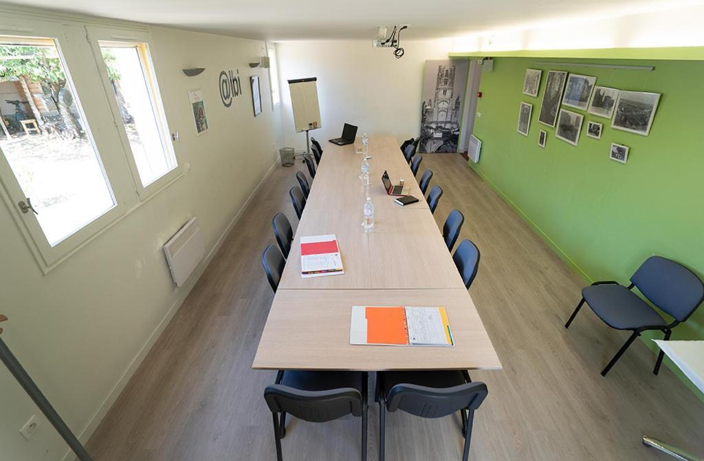 Logis Hotel- Hotel Restaurant Le Rialto Le Sequestre Kültér fotó